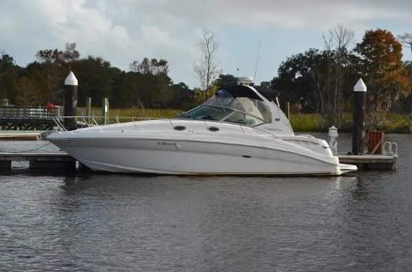 Slide: The Image of Sea Ray 320 Sundancer 2004 - 0