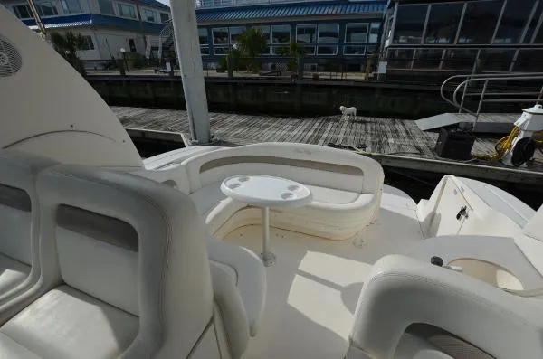 Slide: The Image of Sea Ray 320 Sundancer 2004 - 5