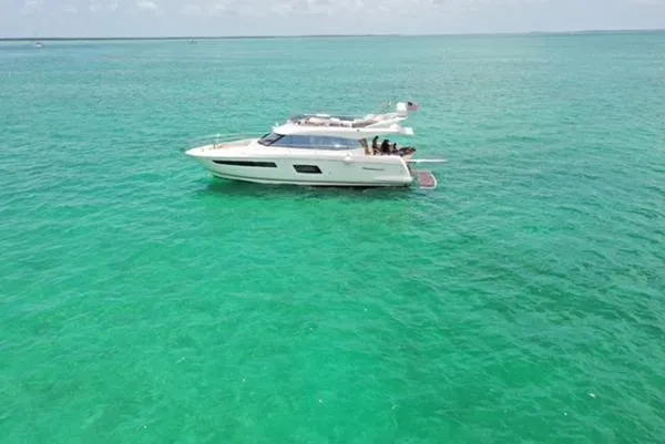 Slide: The Image of Prestige 550 2015 - 1