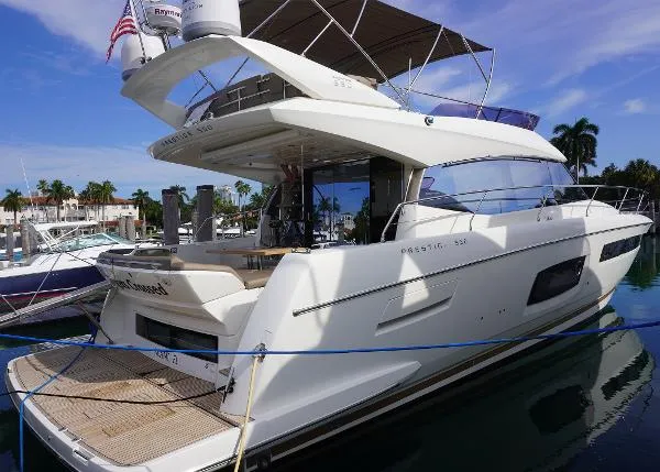 Slide: The Image of Prestige 550 2015 - 11