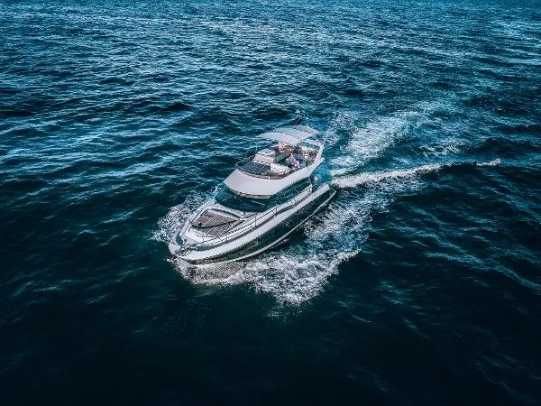 Slide: The Image of Prestige 460 2019 - 3