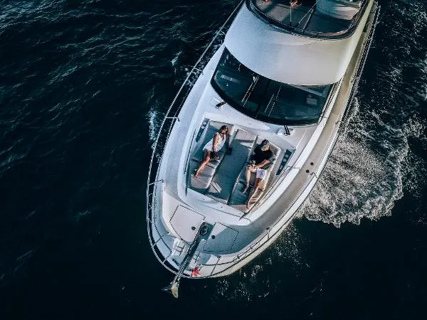 Slide: The Image of Prestige 460 2019 - 6