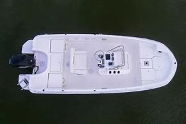 Slide: The Image of Bayliner F18 2017 - 4