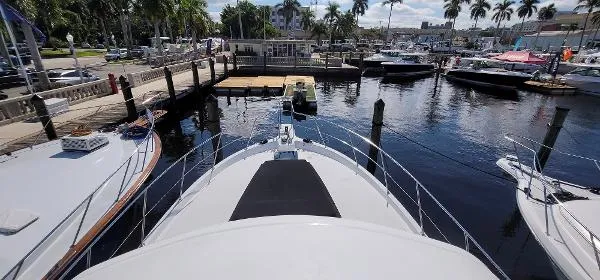 Slide: The Image of Carver Yachts 445 Aft Cabin Motor Yacht 1999 - 4