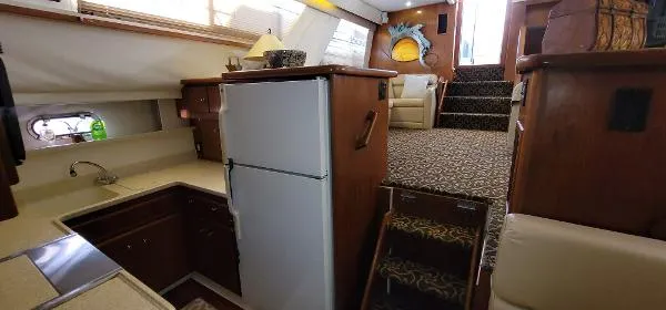 Slide: The Image of Carver Yachts 445 Aft Cabin Motor Yacht 1999 - 9
