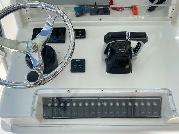 Slide: The Image of Invincible Center Console 2012 - 10