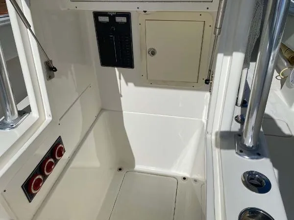 Slide: The Image of Invincible Center Console 2012 - 8