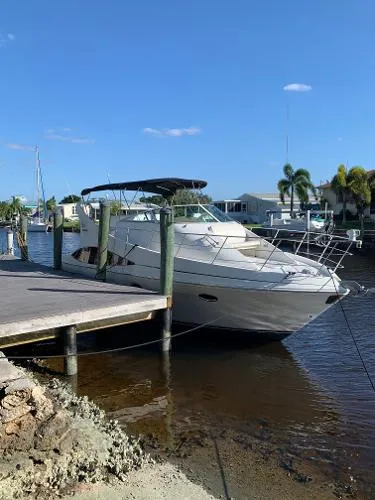 Slide: The Image of Carver Yachts Mariner 2004 - 1