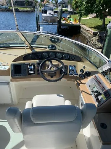 Slide: The Image of Carver Yachts Mariner 2004 - 10