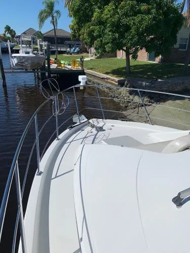 Slide: The Image of Carver Yachts Mariner 2004 - 3