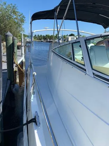 Slide: The Image of Carver Yachts Mariner 2004 - 6