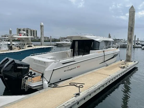 Slide: The Image of Hussar Skamander 920 Explorer MAX 2021 - 6