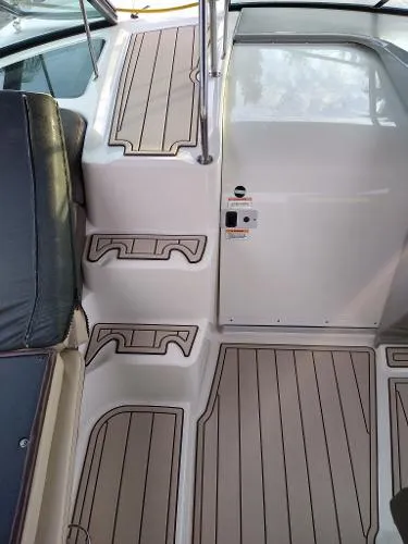 Slide: The Image of Sea Ray 370 Venture 2015 - 6