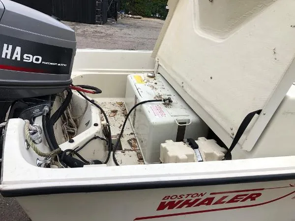 Slide: The Image of Boston Whaler Super Sport LTD 17 1990 - 11