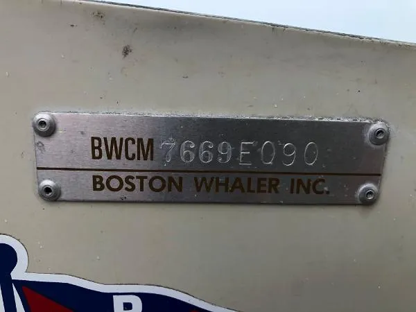 Slide: The Image of Boston Whaler Super Sport LTD 17 1990 - 3