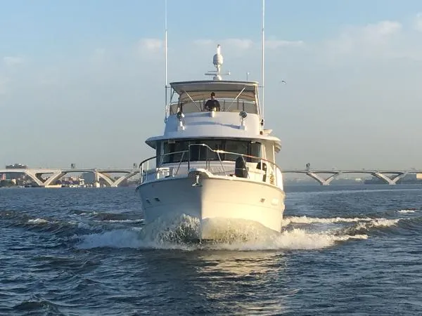 Slide: The Image of Hatteras 61 Motor Yacht 1981 - 1