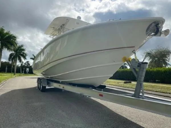 Slide: The Image of Boston Whaler 320 Outrage 2007 - 9