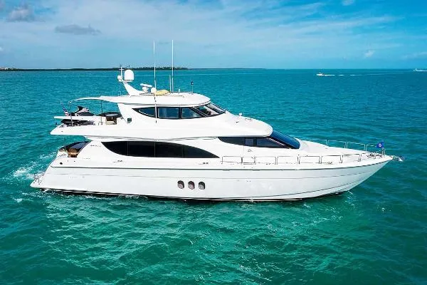 Slide: The Image of Hatteras 80 Motor Yacht 2007 - 0