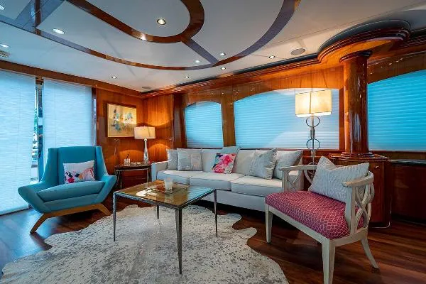 Slide: The Image of Hatteras 80 Motor Yacht 2007 - 5