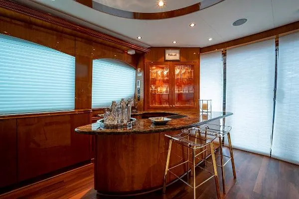 Slide: The Image of Hatteras 80 Motor Yacht 2007 - 7