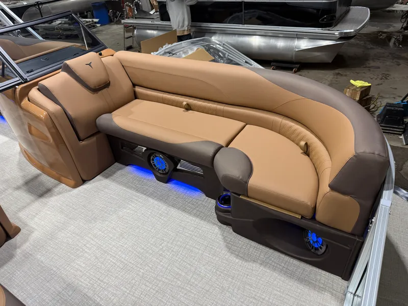 Slide: The Image of Tahoe LTZ 2385 Elite Windshield Tritoon & Honda 4-Stroke EFI 2026 - 9