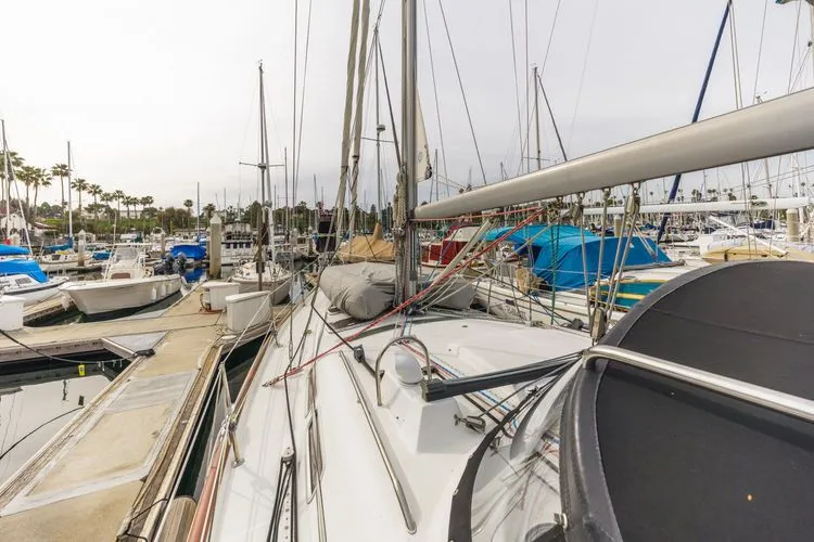 Slide: The Image of 2006 Beneteau 423 - Image 14 - 14