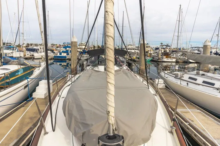 Slide: The Image of 2006 Beneteau 423 - Image 17 - 17