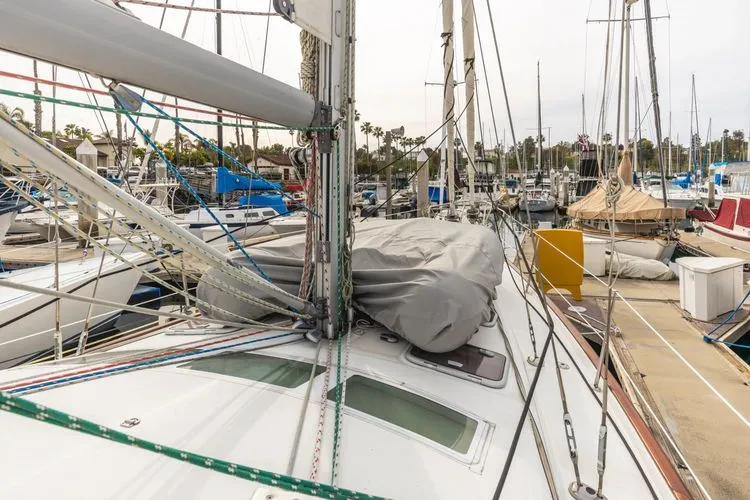 Slide: The Image of 2006 Beneteau 423 - Image 20 - 20