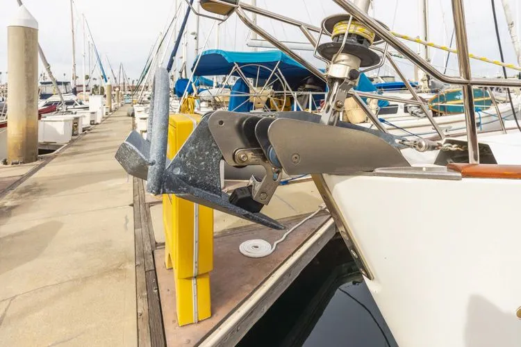 Slide: The Image of 2006 Beneteau 423 - Image 3 - 3