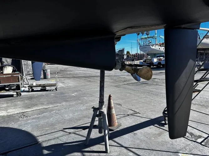 Slide: The Image of 2006 Beneteau 423 - Image 42 - 42