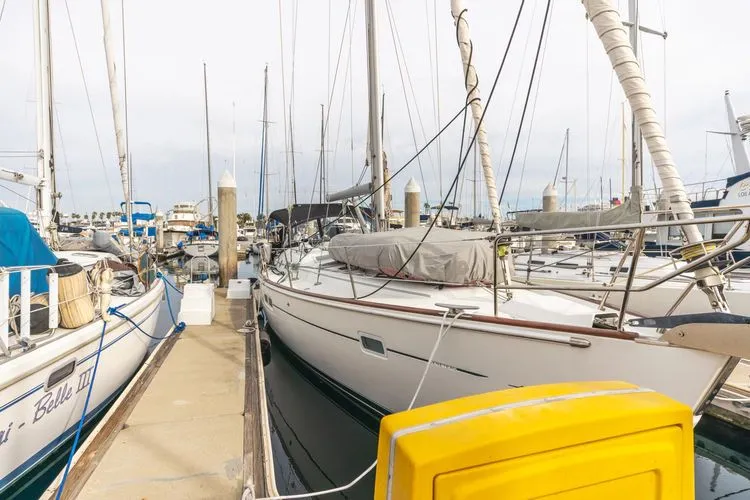 Slide: The Image of 2006 Beneteau 423 - Image 5 - 5