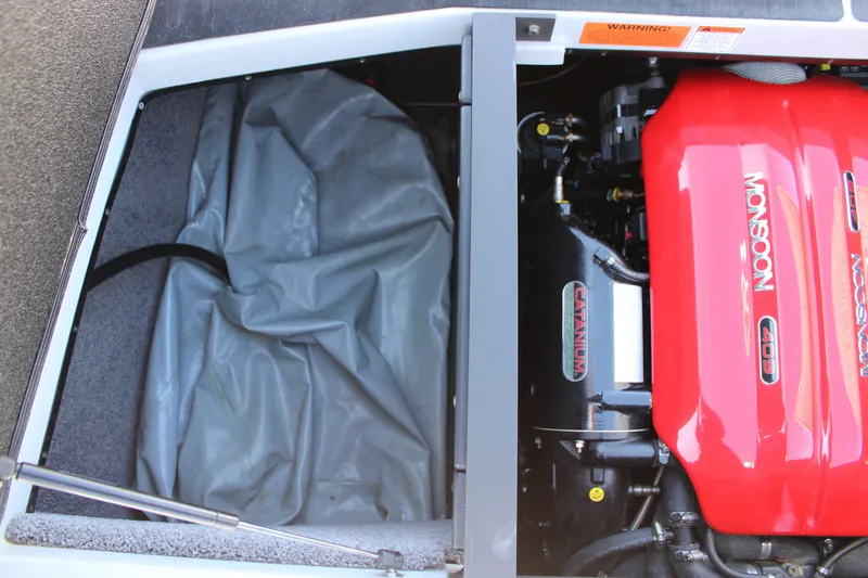 Slide: The Image of Malibu Wakesetter 21 MLX 2019 - 16