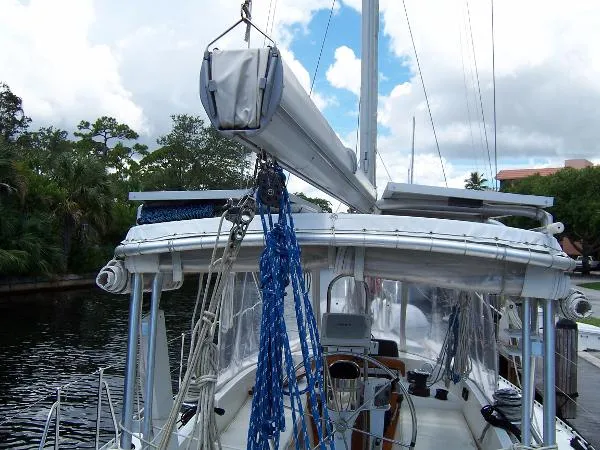 Slide: The Image of Hylas 44 Center Cockpit Sloop 1987 - 7