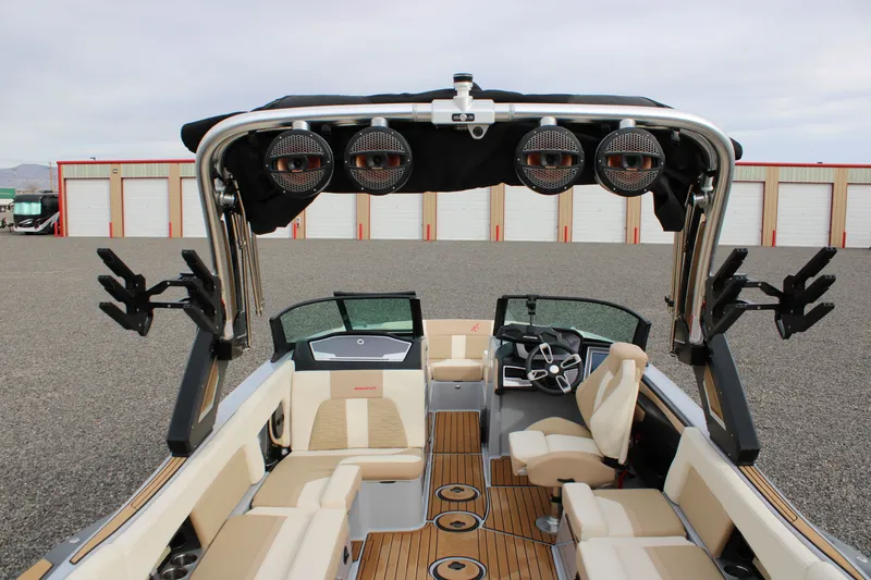 Slide: The Image of MasterCraft X24 2024 - 10