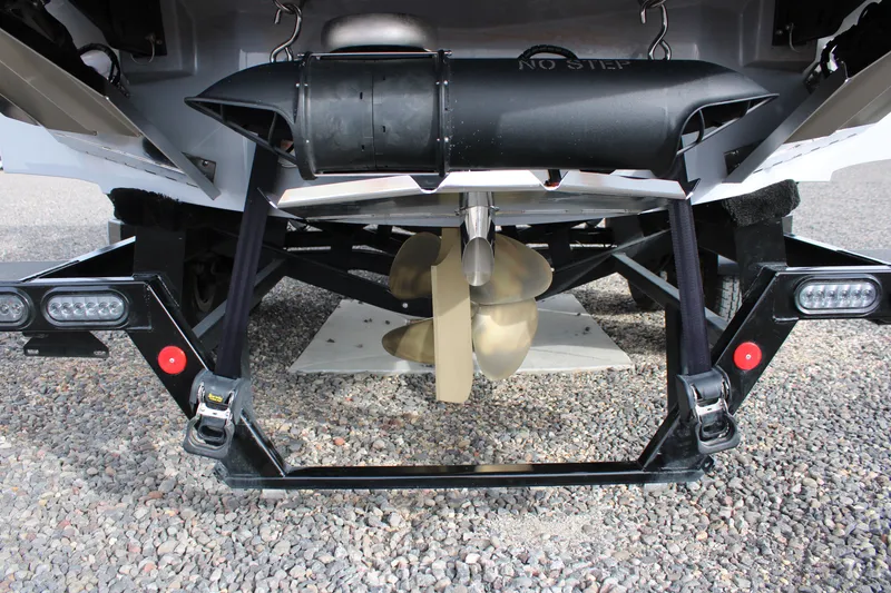 Slide: The Image of MasterCraft X24 2024 - 15