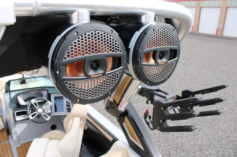 Slide: The Image of MasterCraft X24 2024 - 6