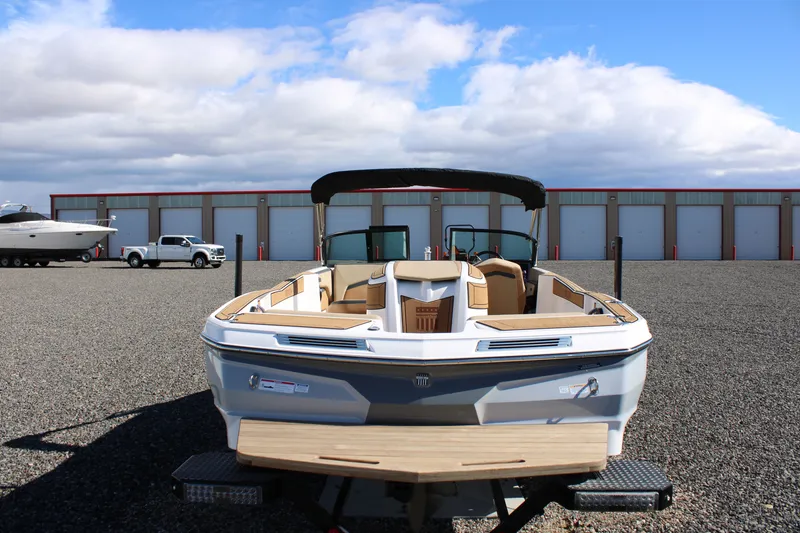 Slide: The Image of MasterCraft ProStar 2023 - 12