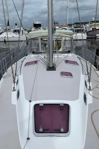 Slide: The Image of Catalina 375 2009 - 6