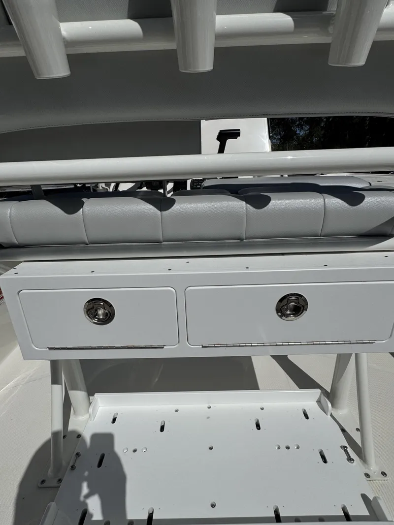 Slide: The Image of Skeeter SX Series SX230 2026 - 26