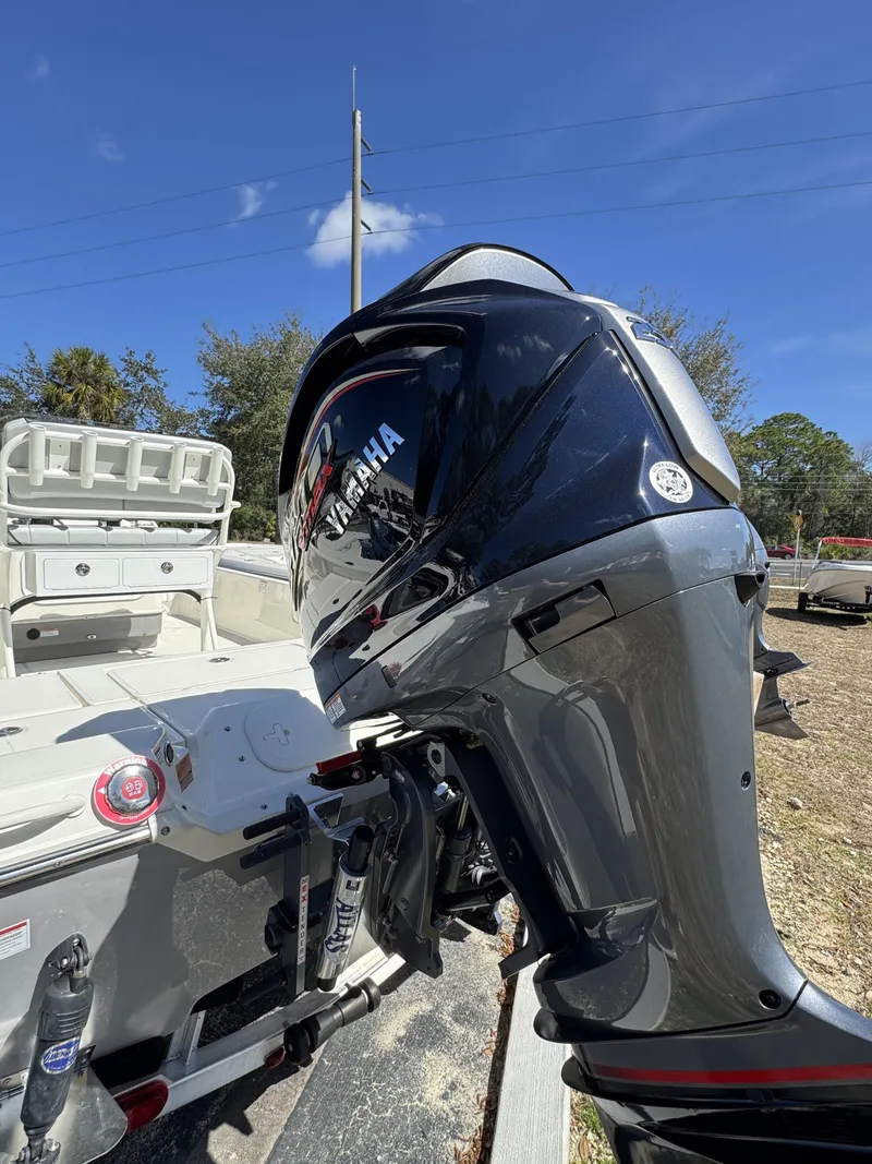 Slide: The Image of Skeeter SX Series SX230 2026 - 28