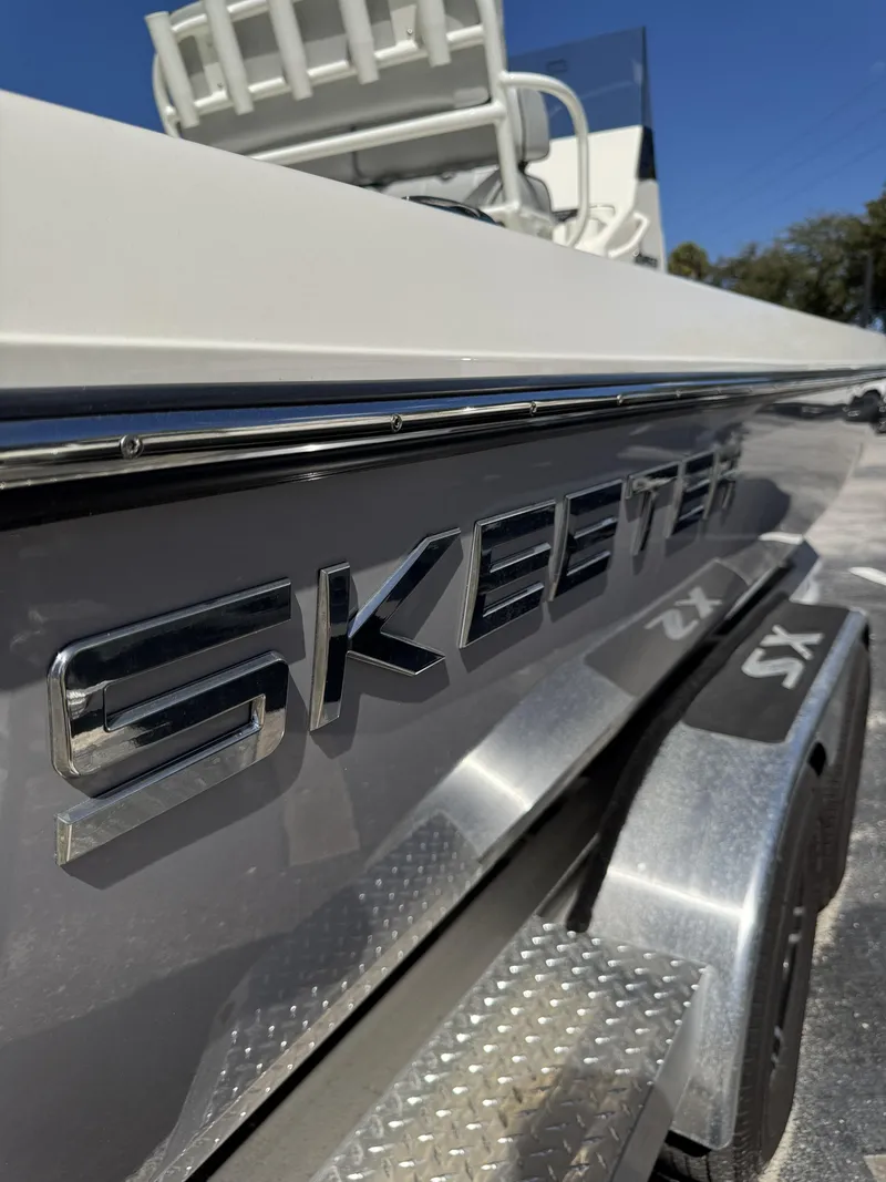 Slide: The Image of Skeeter SX Series SX230 2026 - 3