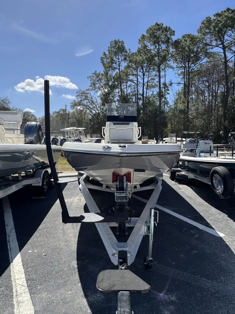 Slide: The Image of Skeeter SX Series SX230 2026 - 30