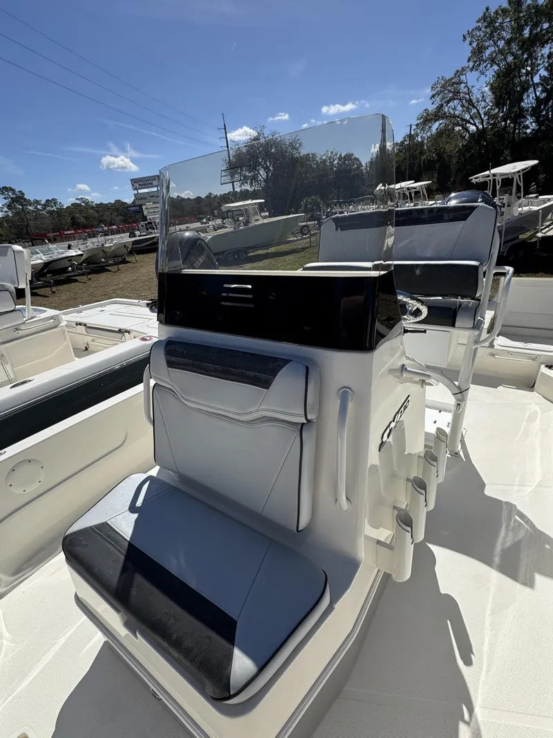 Slide: The Image of Skeeter SX Series SX230 2026 - 36