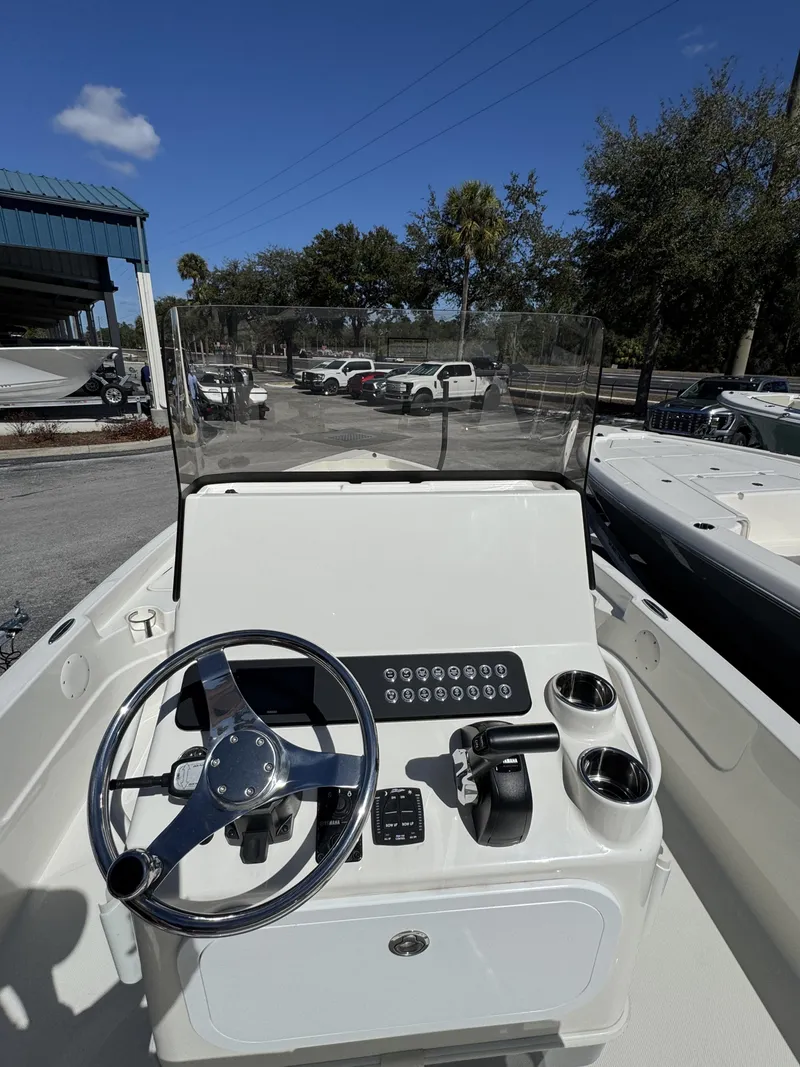 Slide: The Image of Skeeter SX Series SX230 2026 - 38