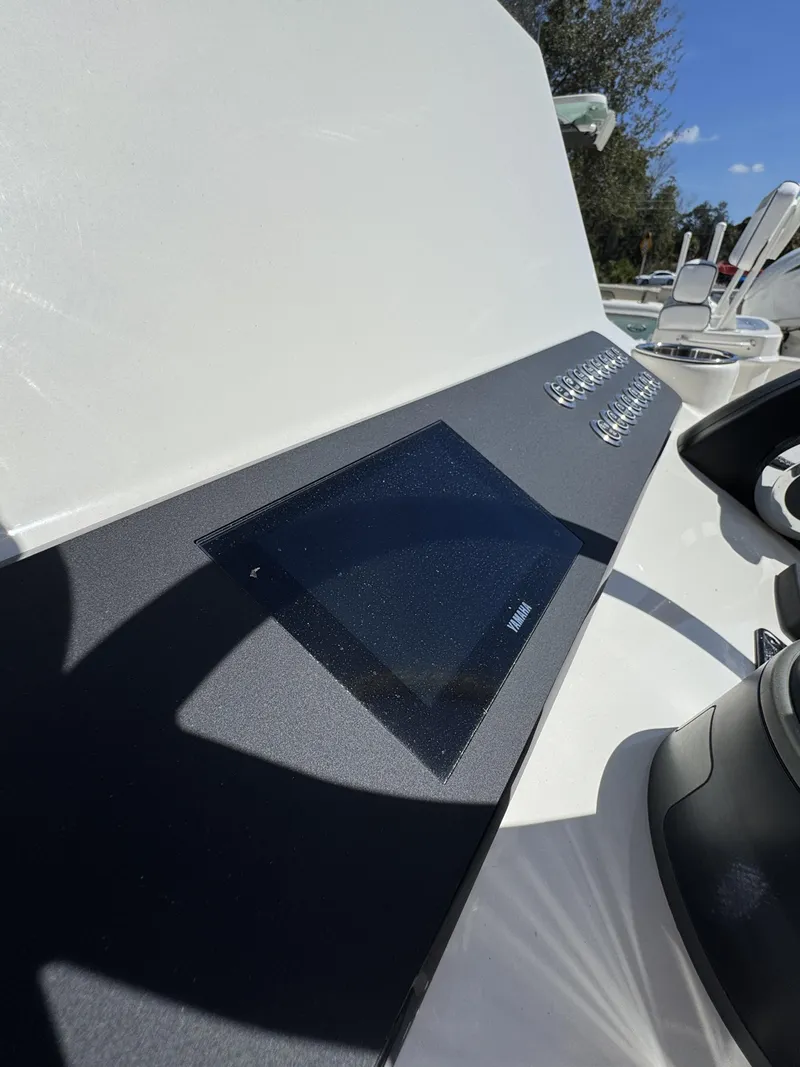 Slide: The Image of Skeeter SX Series SX230 2026 - 39