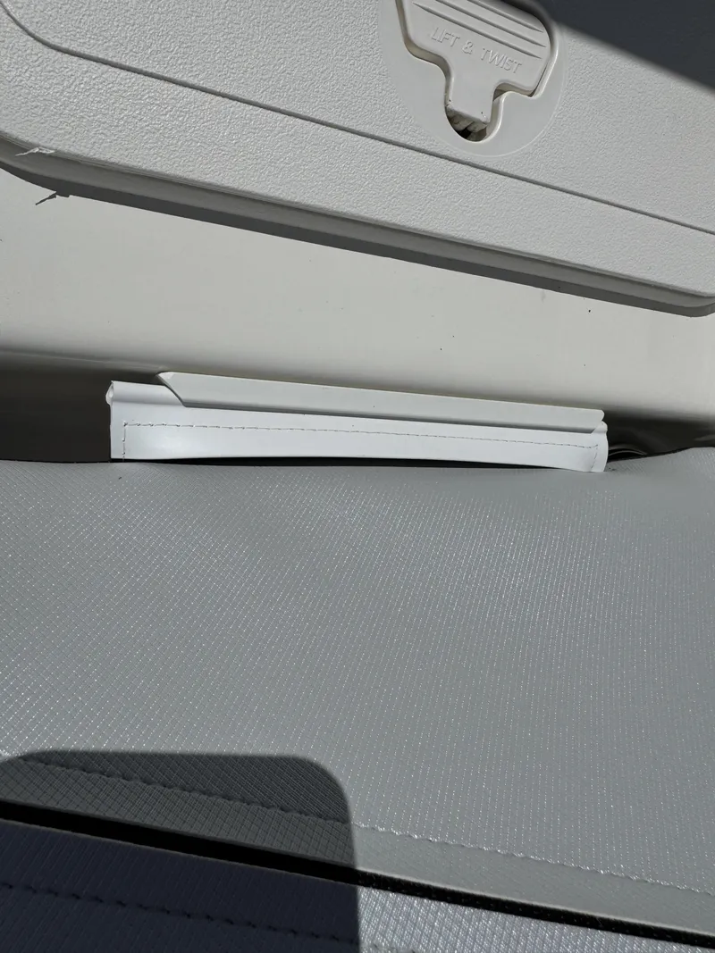 Slide: The Image of Skeeter SX Series SX230 2026 - 47