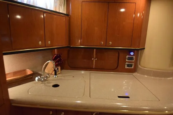 Slide: The Image of Sea Ray 460 Sundancer 2002 - 6