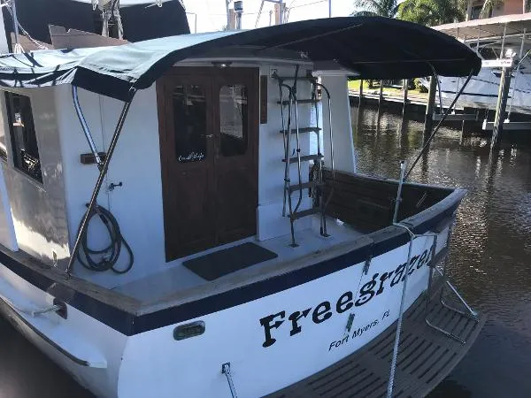 Slide: The Image of Kadey-Krogen Pilothouse Trawler 1978 - 2