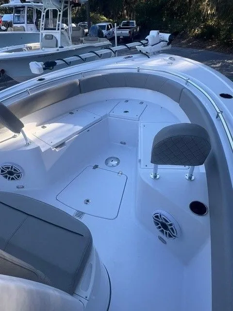 Slide: The Image of Sportsman Heritage 231 Center Console 2025 - 12