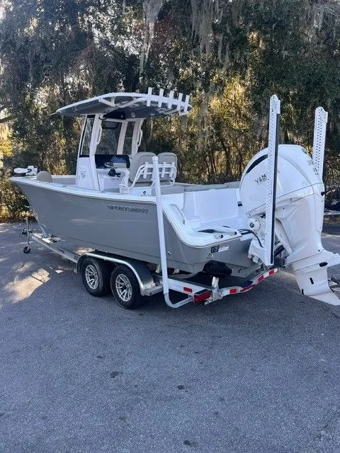 Slide: The Image of Sportsman Heritage 231 Center Console 2025 - 20